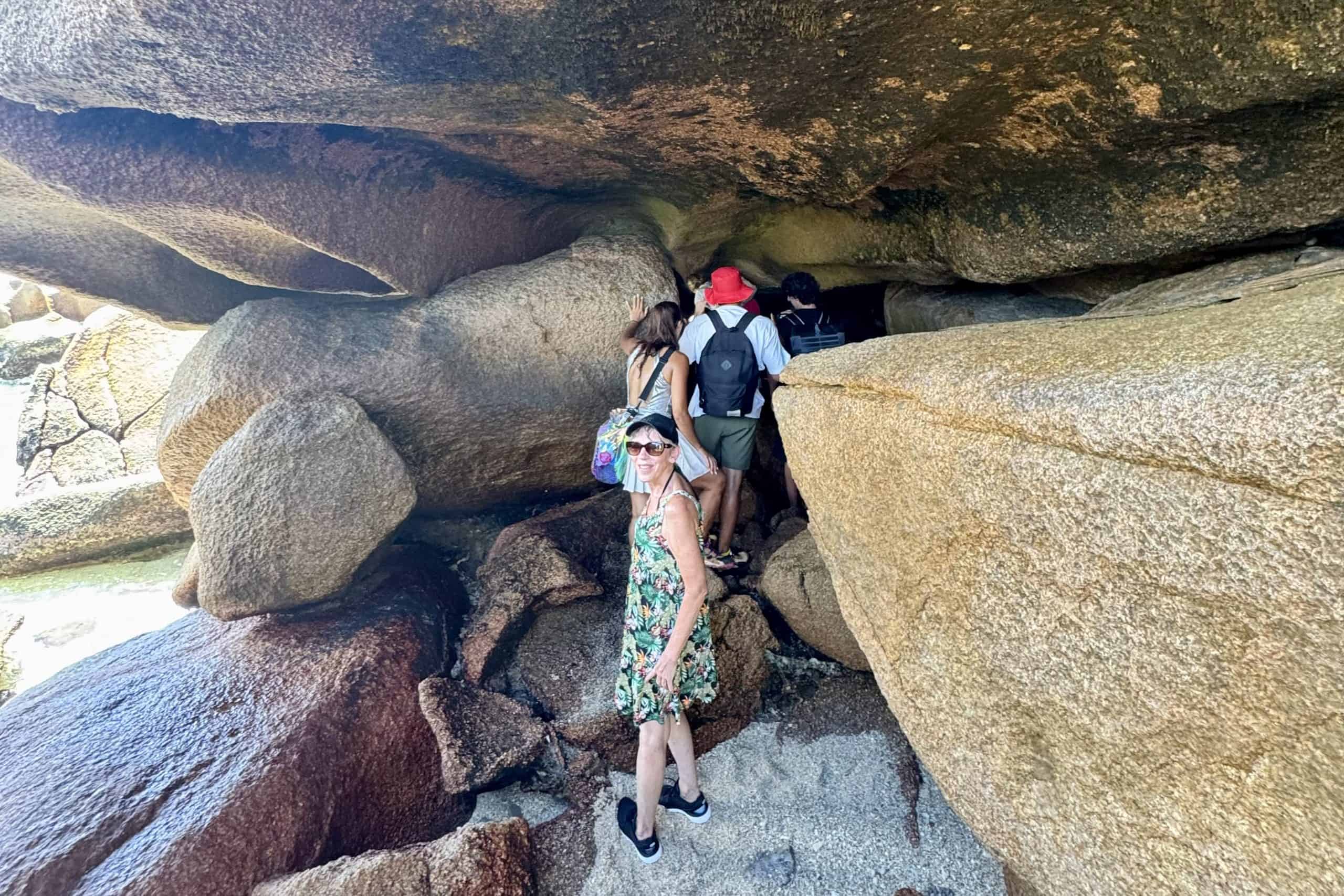 La Digue hiking / randonnées à La Digue