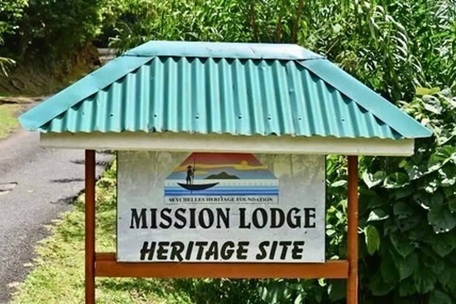 Mission Lodge Trail — heritage site and viewpoint / site patrimonial et belvédère